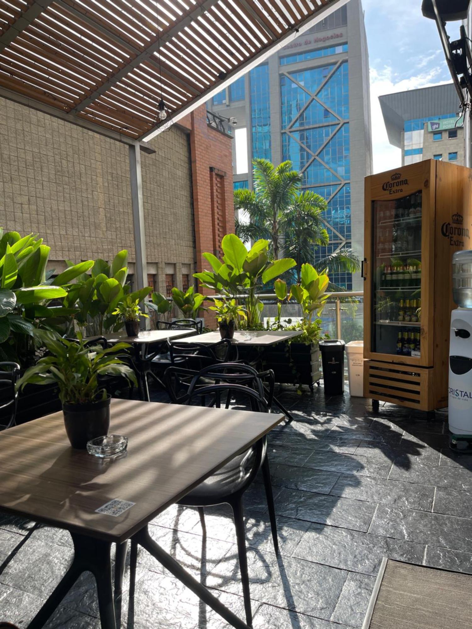 Hotel Bh El Poblado Medellín Extérieur photo