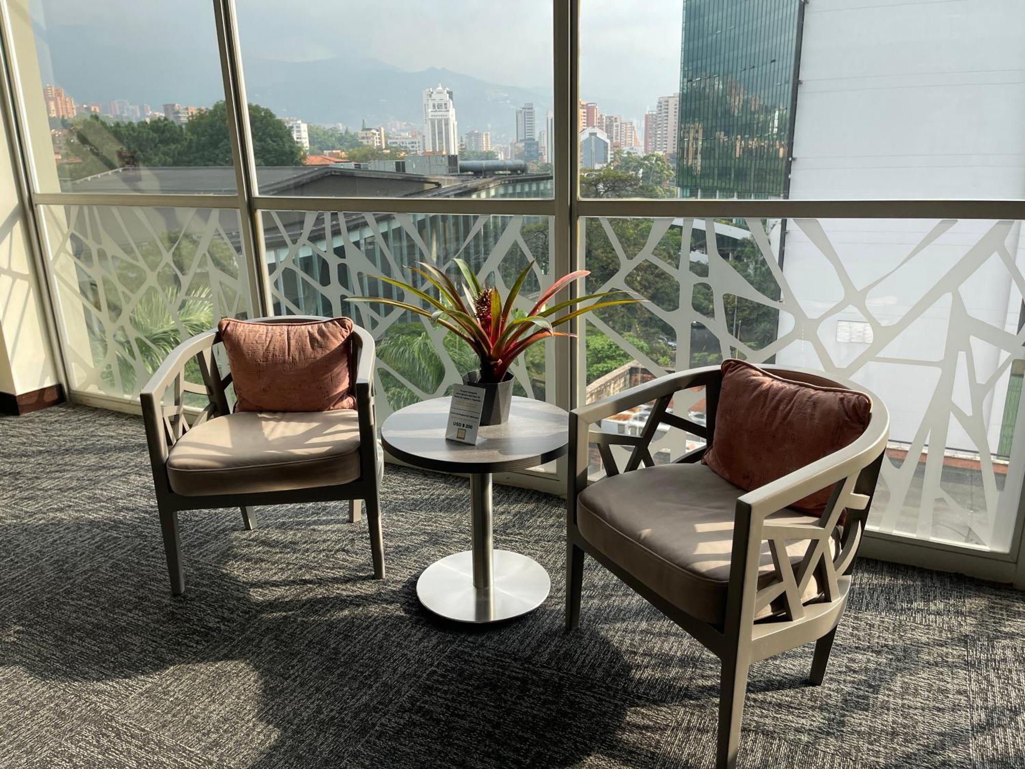 Hotel Bh El Poblado Medellín Extérieur photo
