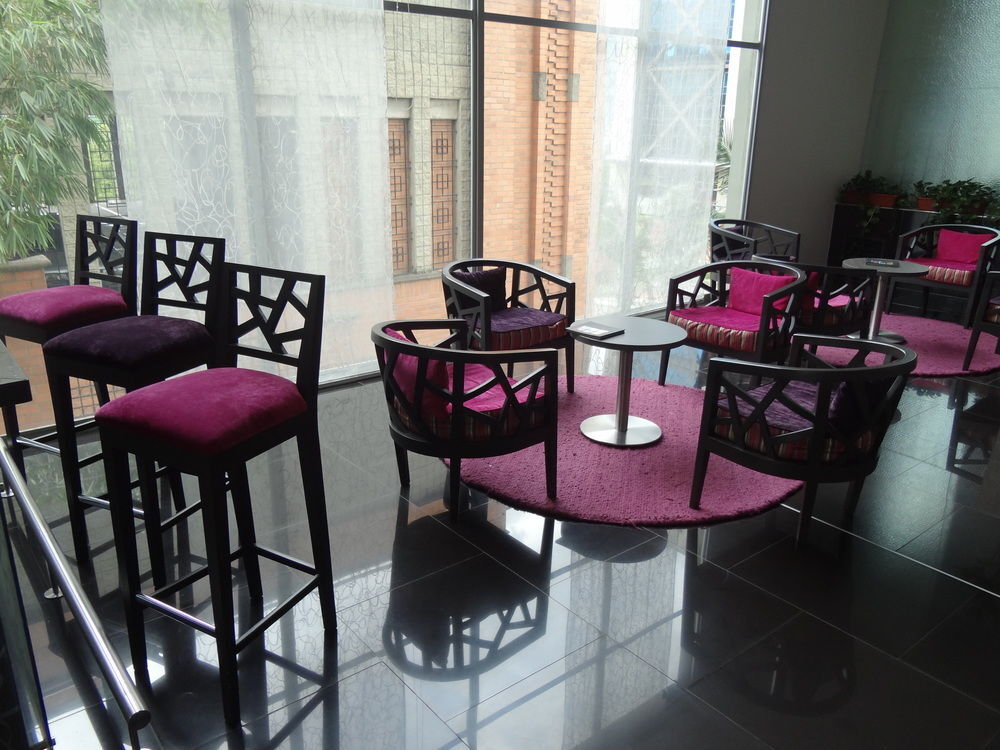 Hotel Bh El Poblado Medellín Extérieur photo
